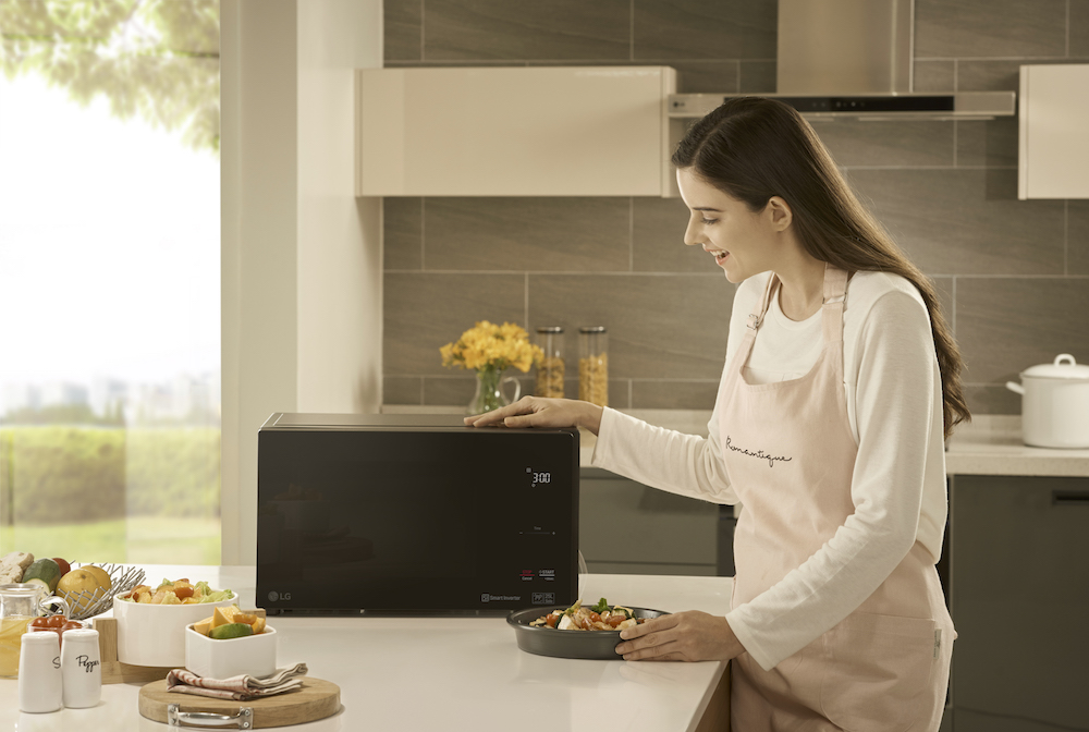 LG Singapore LG NeoChef™ Microwave MS2595DIS Facebook Giveaway Contest ends 3 Mar 2017 | Why Not Deals 11
