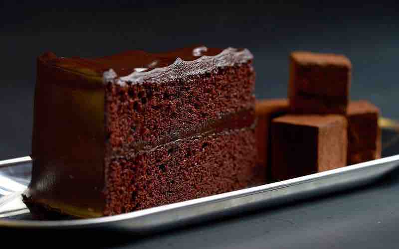 Awfully Chocolate Singapore 6" All Chocolate Cake Fave Promotion 22 Jun - 21 Aug 2017 | Why Not Deals