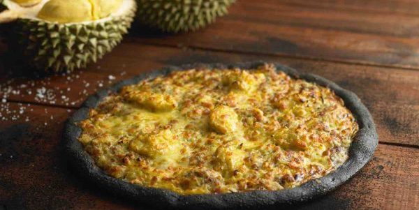 Pezzo Singapore Launch of First-Ever Durian Charcoal Pizza from 19 Jul – Mid August 2017