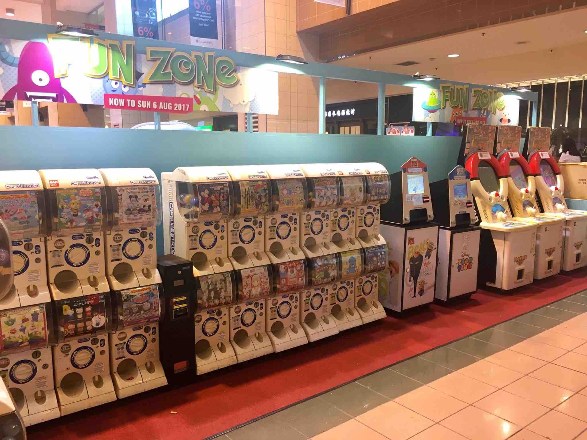 lego shop at takashimaya