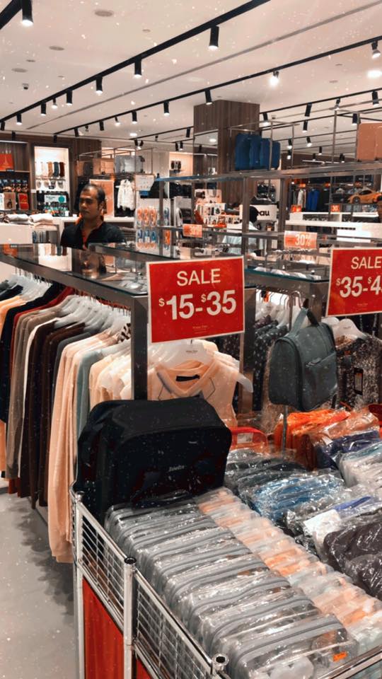 luggage sale vivocity