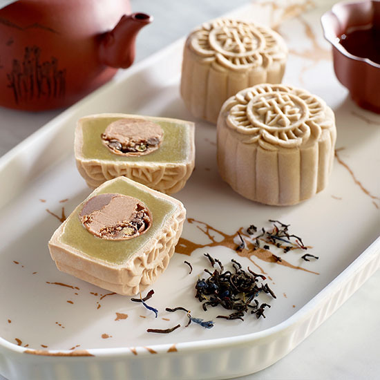 Raffles Singapore Mid-Autumn Festival Early Bird Mooncakes Promotions ends 25 Sep 2020 | Why Not Deals 2